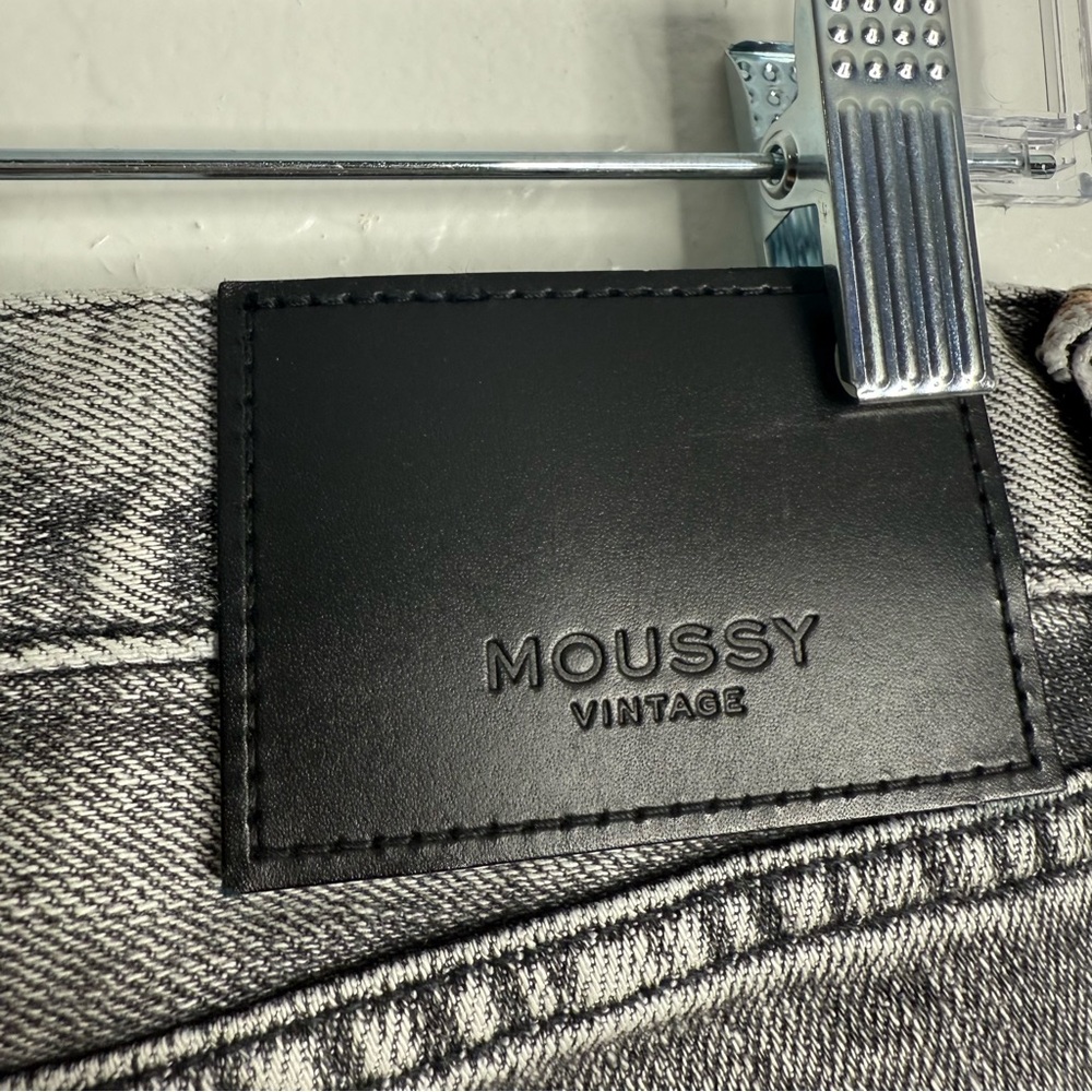 NWOT Moussy Vintage Light Black Skinny Jean Raw Hem Size 27 Designer Minimalist - Picture 6 of 10